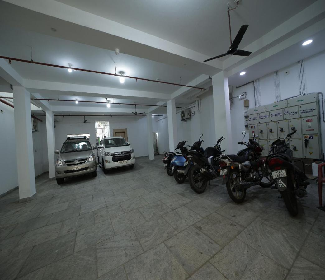 Nadanam Inn Pondicherry Exterior photo